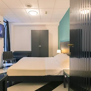 Western Executive Business Bari